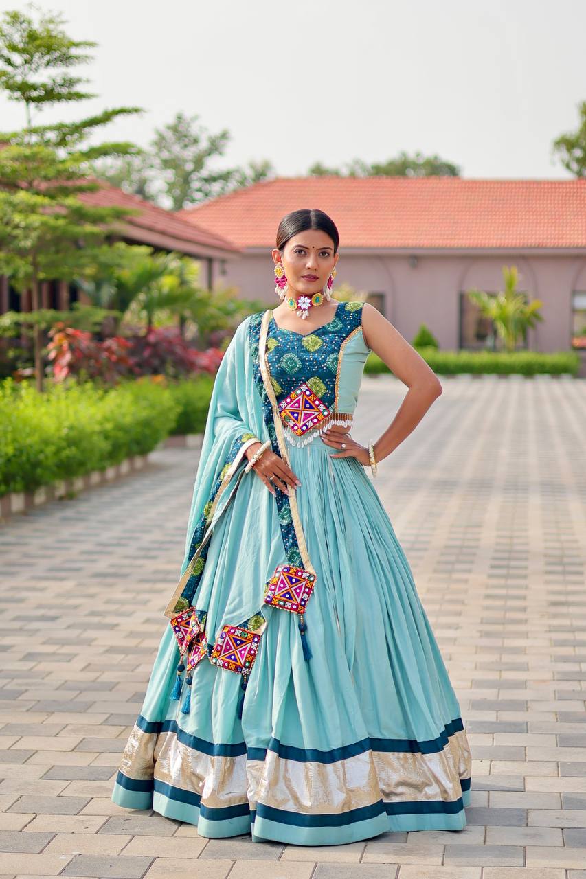 Navratri Special Gamathi Work Lehenga Choli